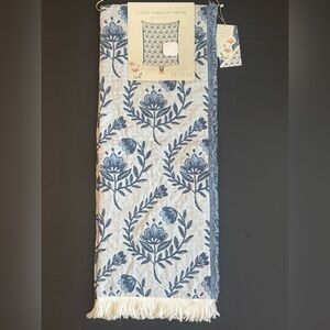 BLOOM Cloud Chenille Lightweight Reversible Floral Throw - Fringe - Blue/White